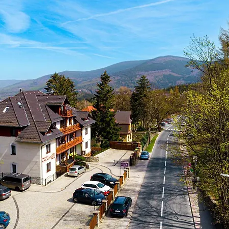 Lägenhetshotell Karkonoski 3*