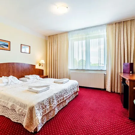 Karkonoski 公寓式酒店 卡尔帕奇