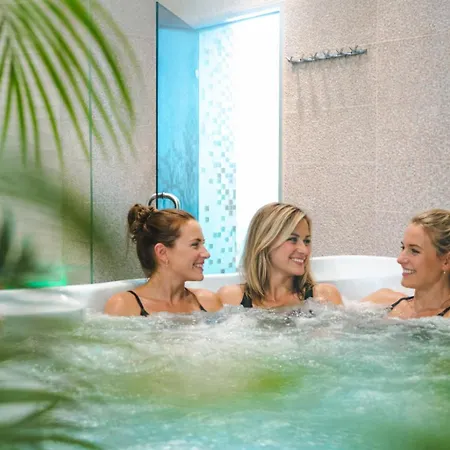 Karkonoski شقة فندقية 3*