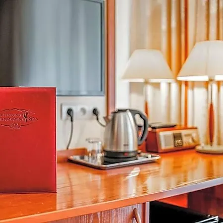 Aparthotel Karkonoski 3*